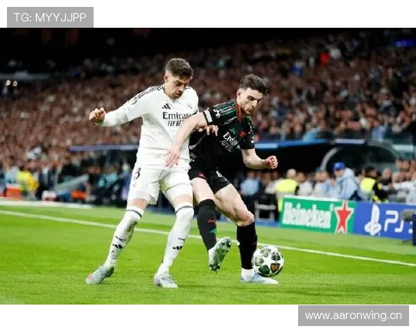 巴尔韦德与赖斯：全能中场数据与战术角色对比