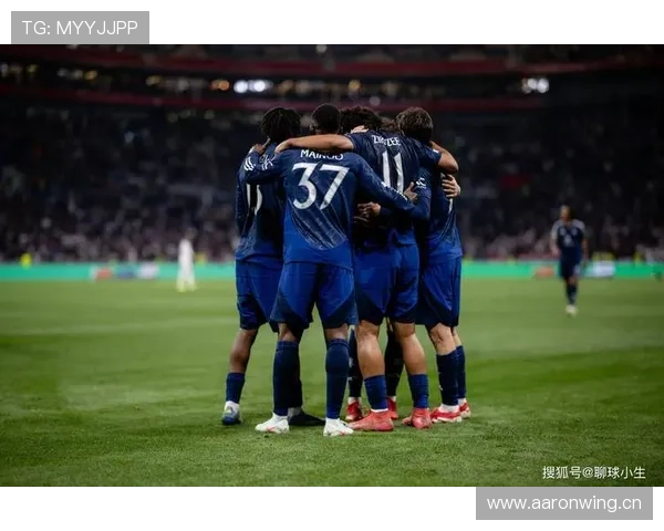 曼联战术混乱与内部矛盾显现，豪门根基稳定性面临考验