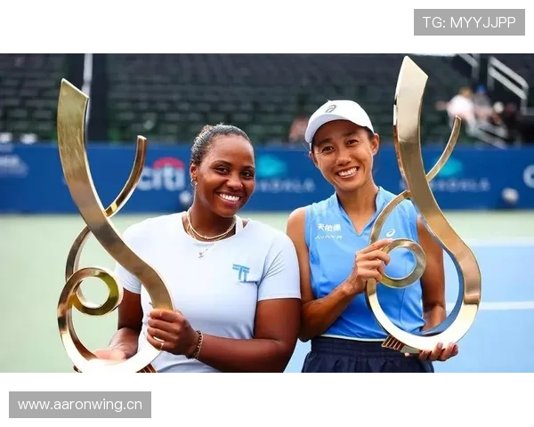 张帅训练完直接去豪宅里泡脚？这生活也太飘了吧