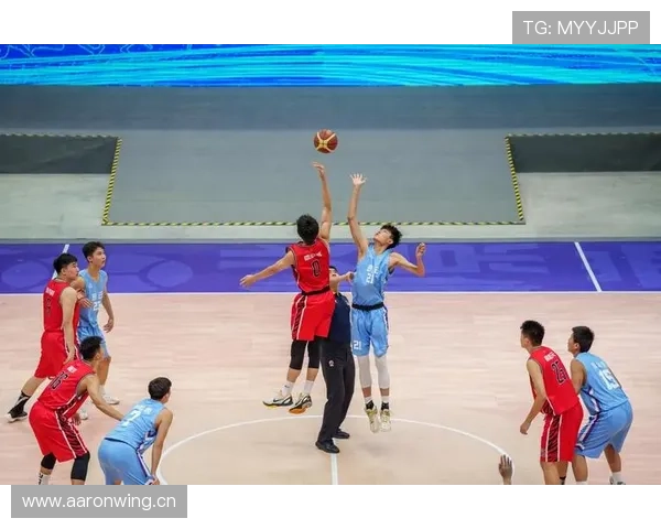 争球判定规则解析：什么情况下裁判会判争球？